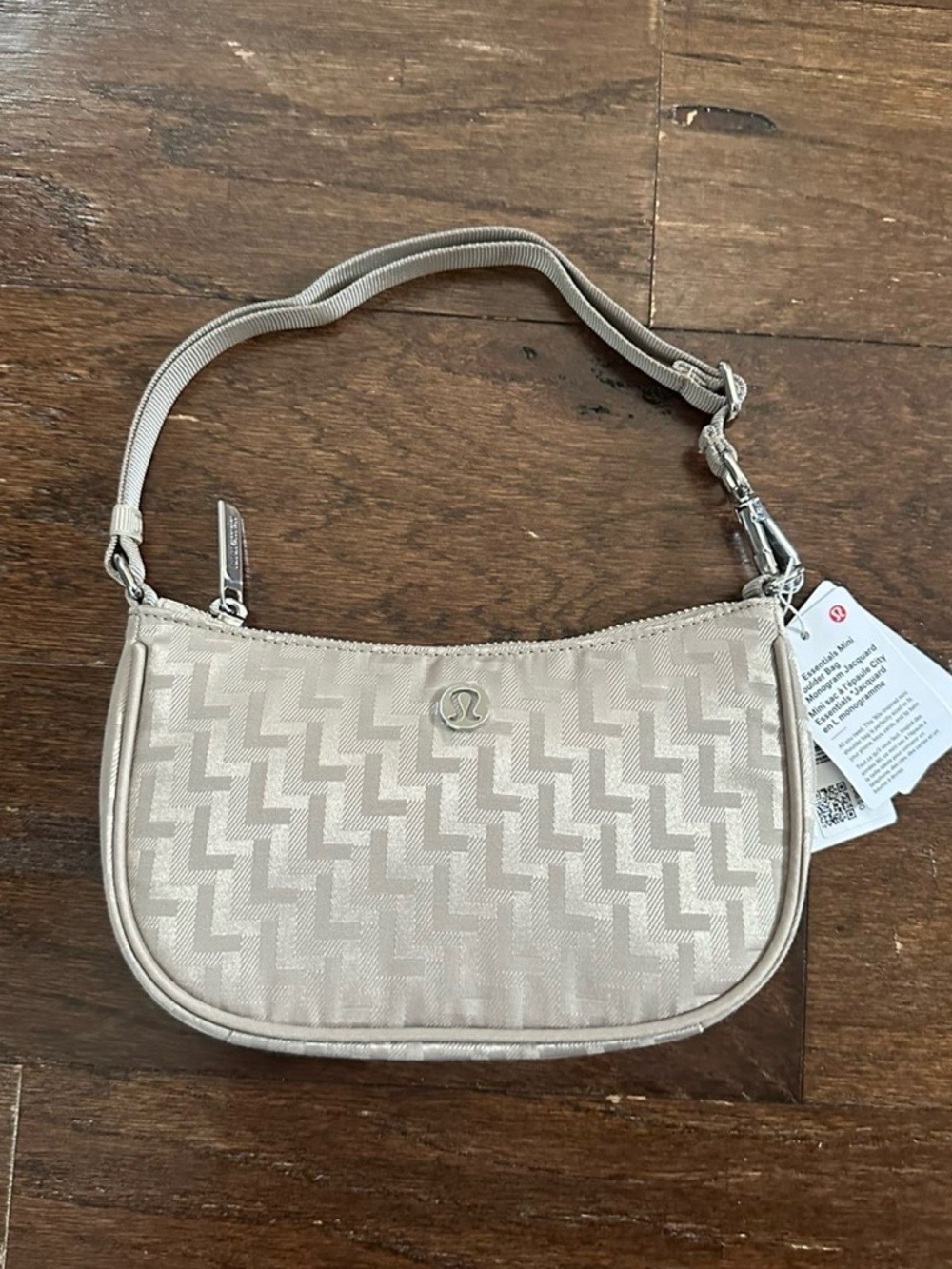 Lululemon Mini Shoulder Bag 1L City Essentials *L Monogram Jacquard-NWT - Picture 4 of 13